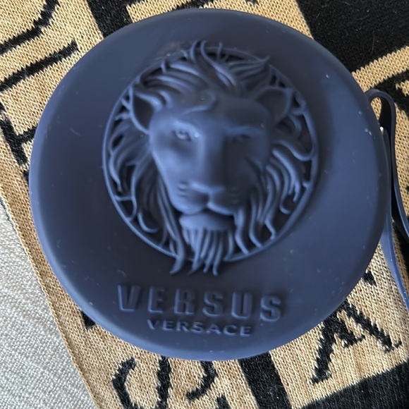 Versus Versace Unisex Watch with Case - Picture 3 of 6